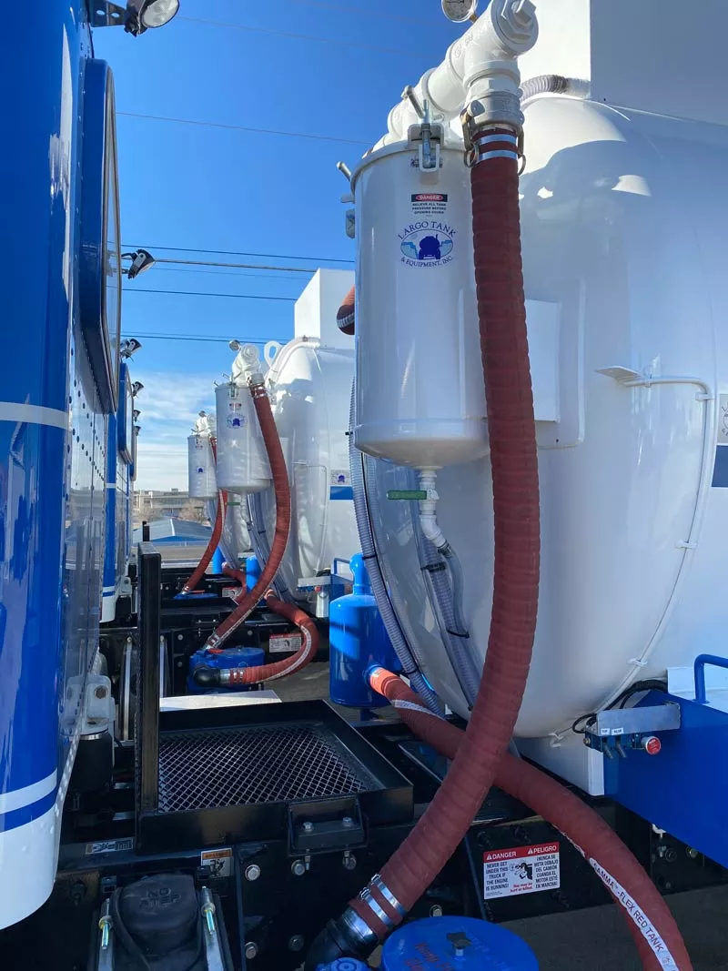 Oilfield DOT cargo tank truck